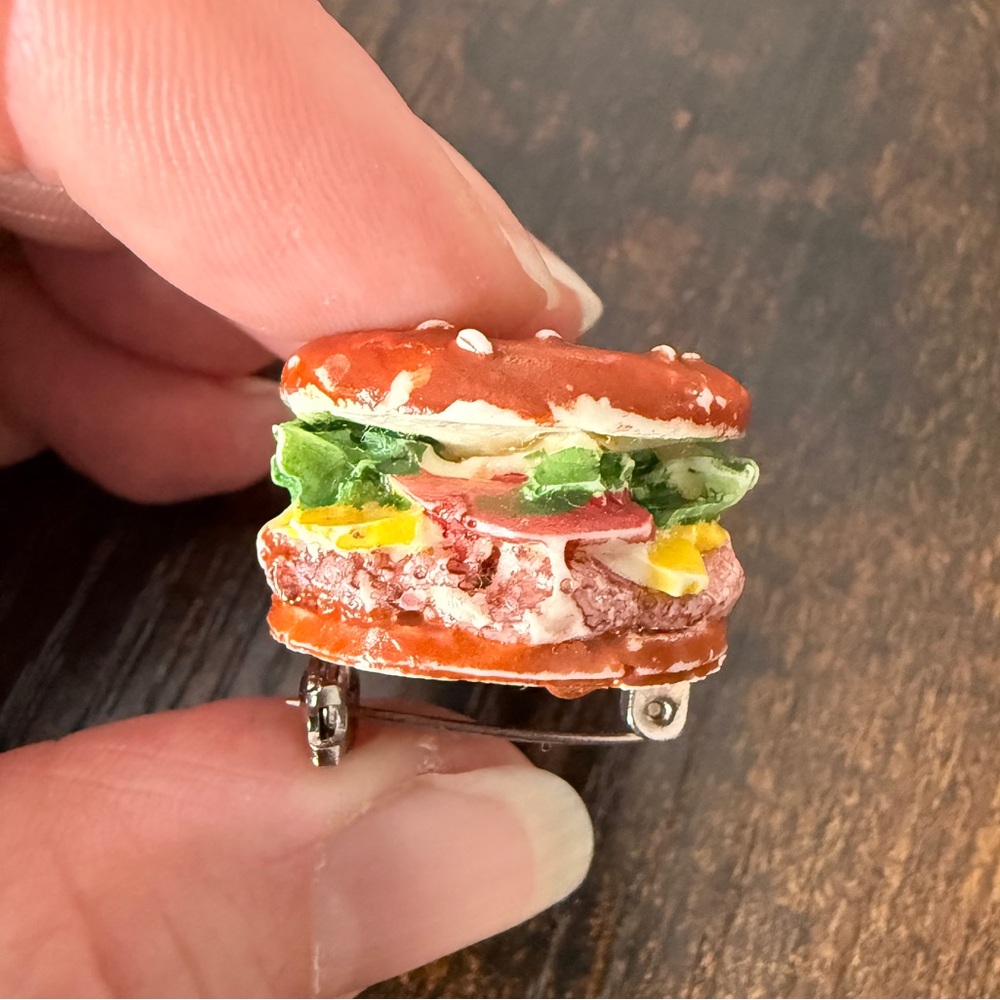 Super fun Hamburger brooch/pin